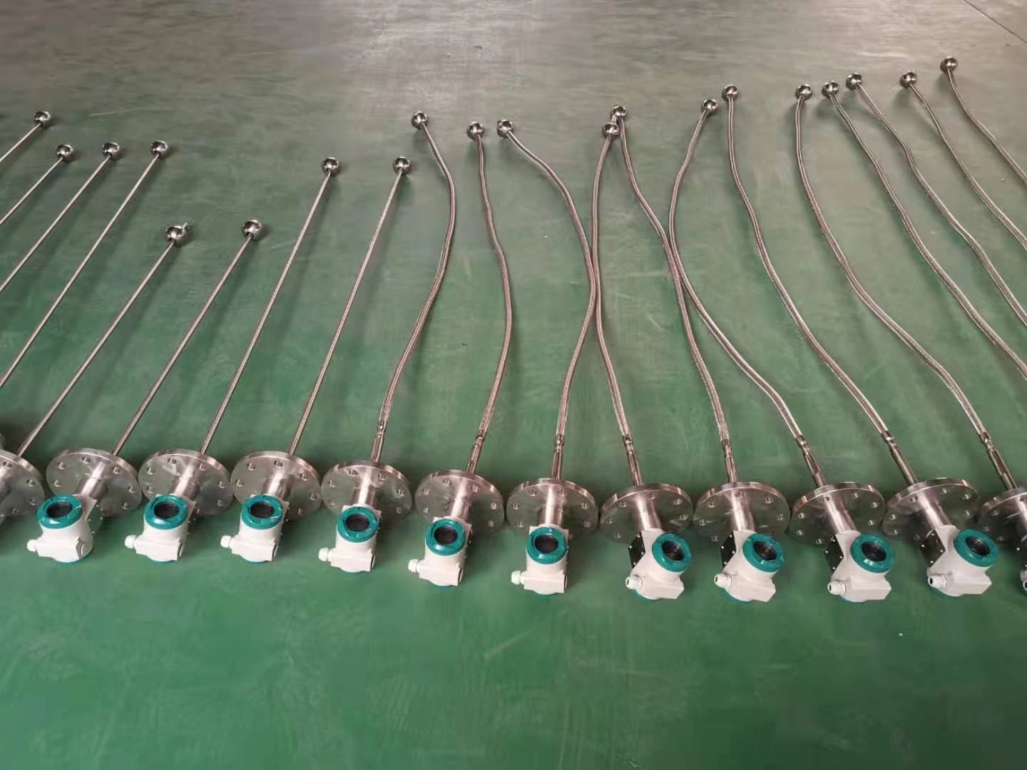 辽宁磁致伸缩液位计杆式磁致伸缩液位计按需定制华泰天科