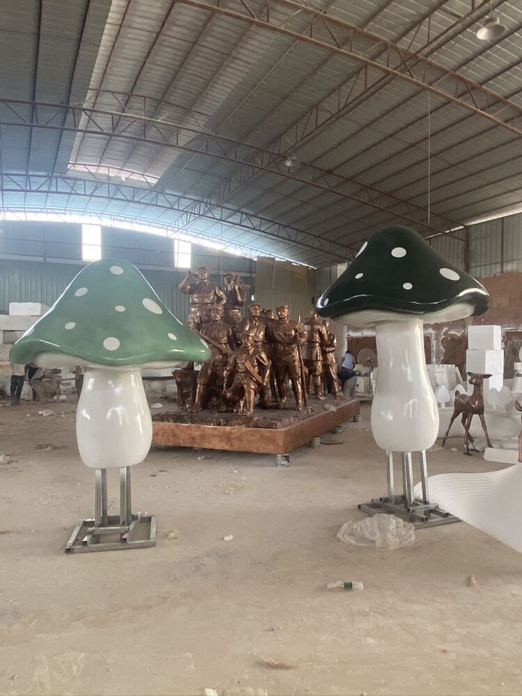 校园玻璃钢景观雕塑摆件 四会玻璃钢蘑菇雕塑定制