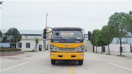 東風多利卡8方高壓清洗車 大功率真空泵抽速快