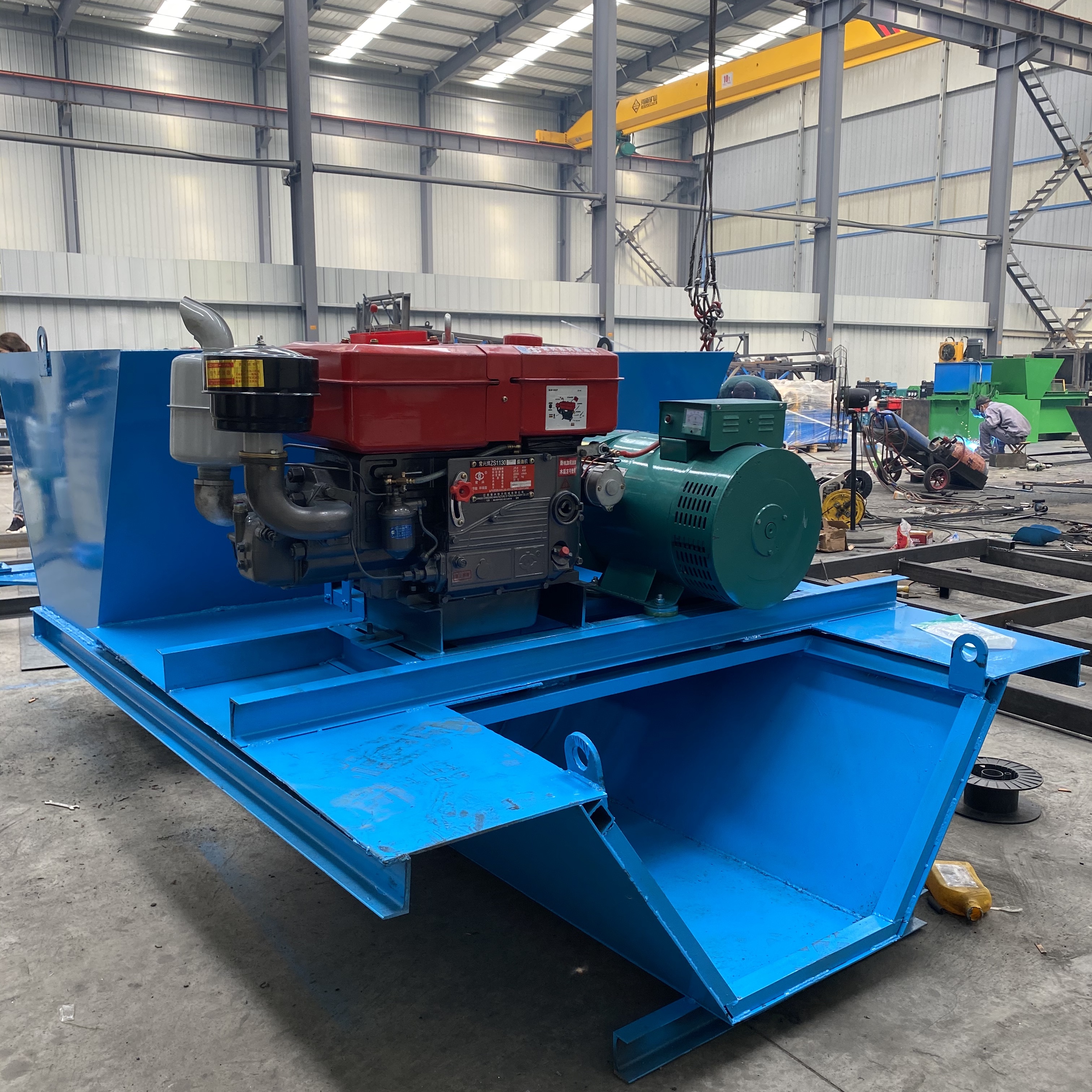 自走式梯形渠道成型机液压渠道衬砌机现浇式水渠成型机