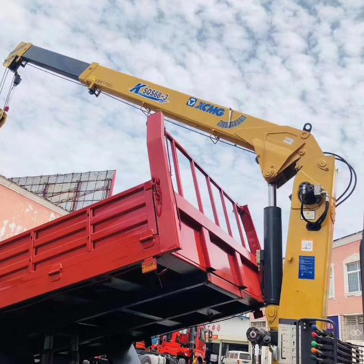 随车吊厂家定制拖头随车吊湖北随车吊