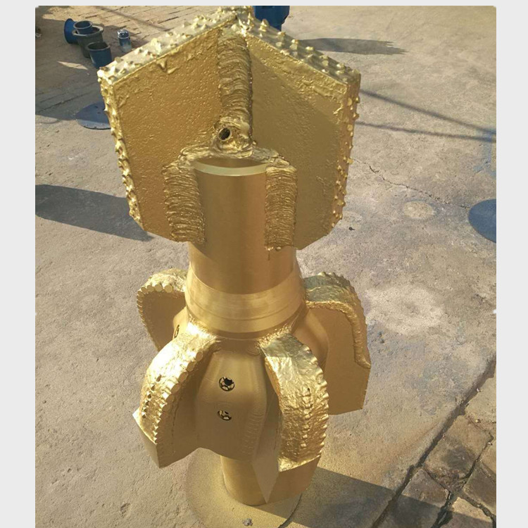 450mm扩孔组装钻头9寸半岩石导向牙轮钻头厂家供应