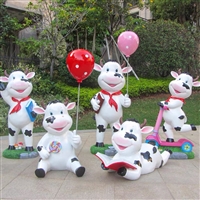 卡通奶牛雕塑 幼儿园摆件玻璃钢动物造型