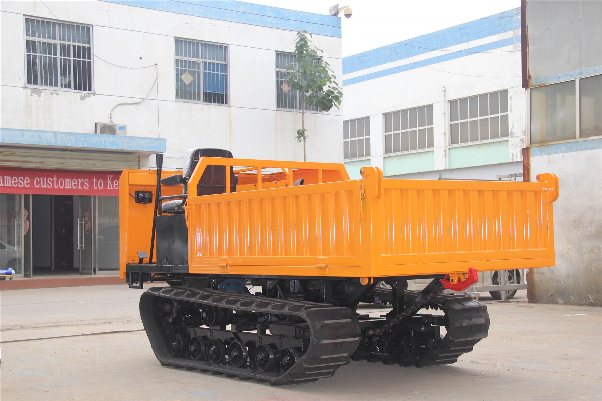 2吨履带运输车履带运输车 泥地运输车 爬山车全地形运输车