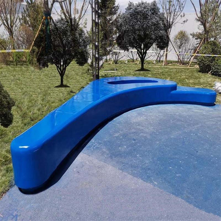 围树坐凳休闲椅雕塑广州休息椅子玻璃钢雕塑美陈