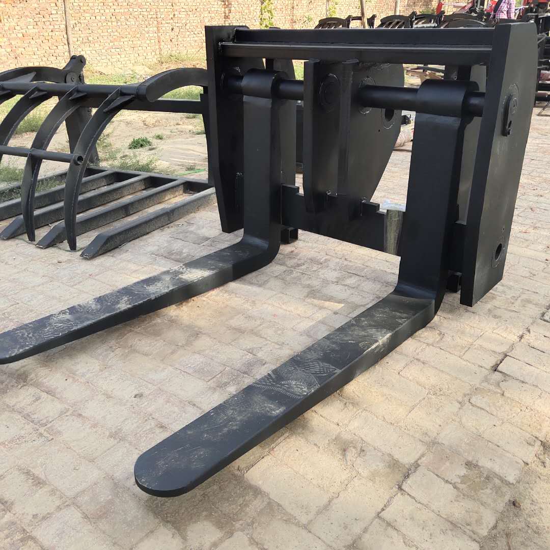 装载机改装叉车 铲车叉车一机两用 铲车叉子 托叉 光伏叉 草叉子