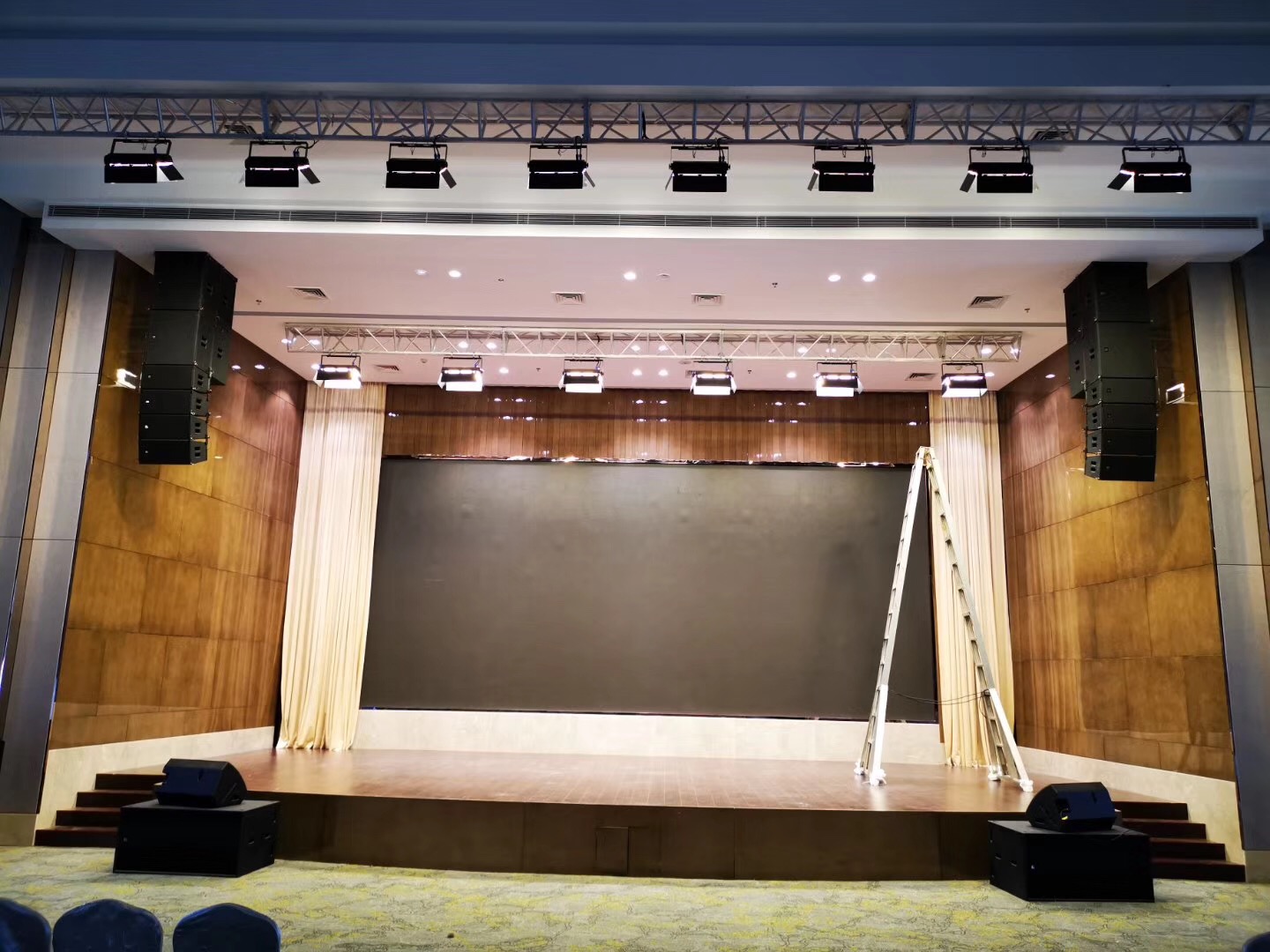 供应led600颗三基色平板灯/演播室舞台摄影灯/会议照明灯