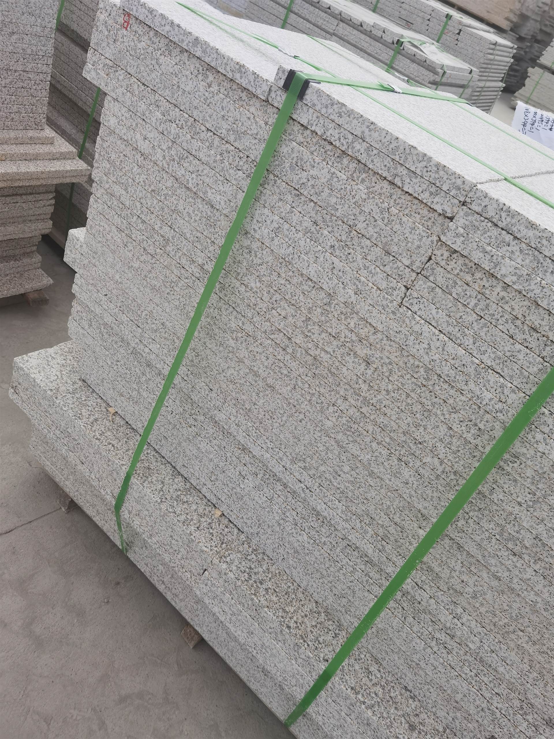 湖北芝麻白花岗岩芝麻白芝麻白石材异形加工定制