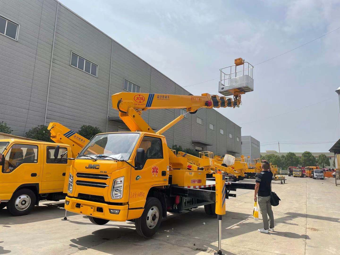 江铃高空作业车直臂21米国六蓝牌scs5041jgkjx6型