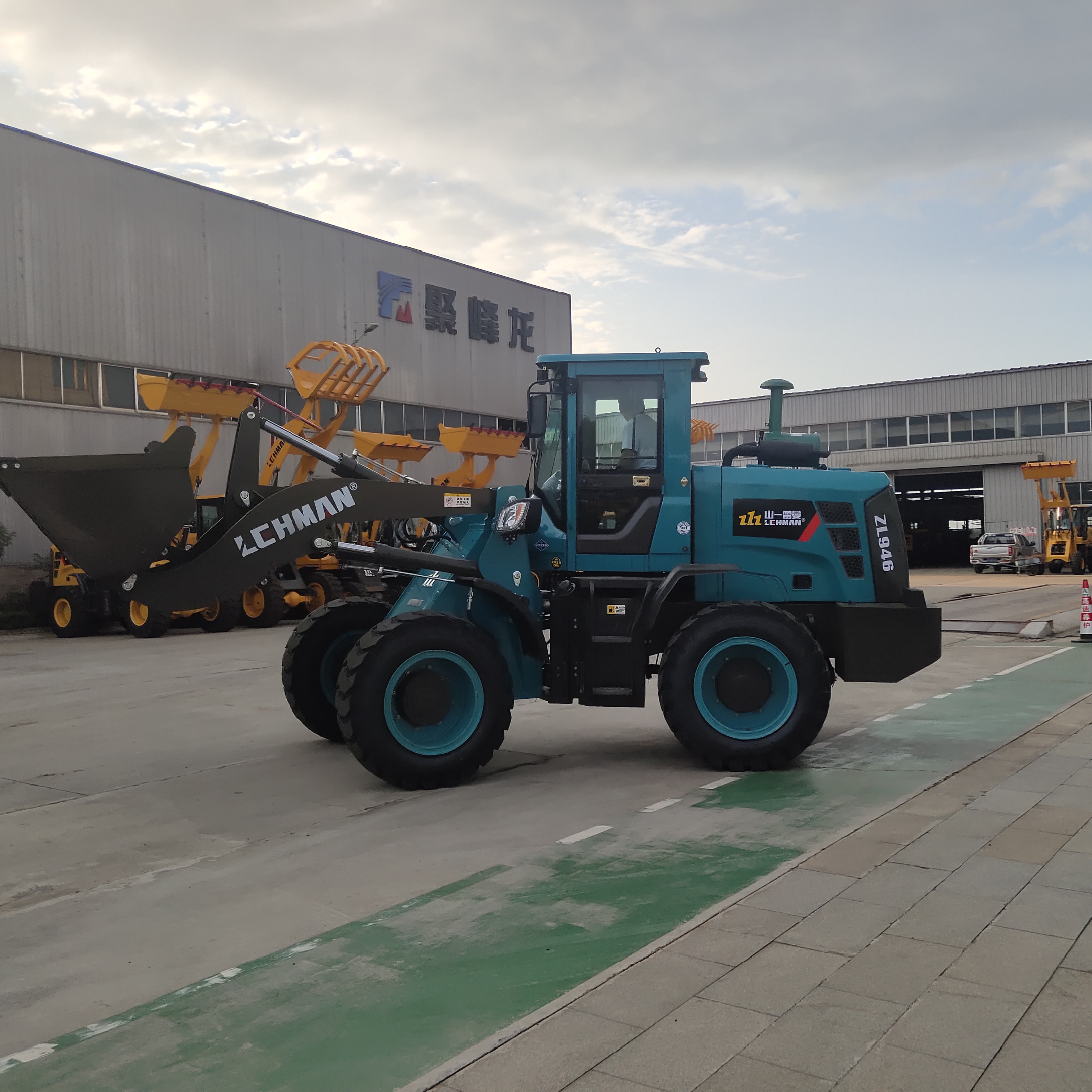 本溪国产小型装载机产地20型装载机多钱一台