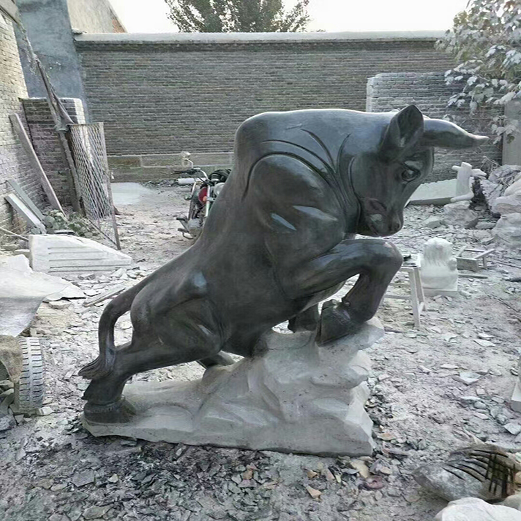 寺庙动物石雕石雕牛户外摆件牛石雕艺博石雕石雕牛厂家