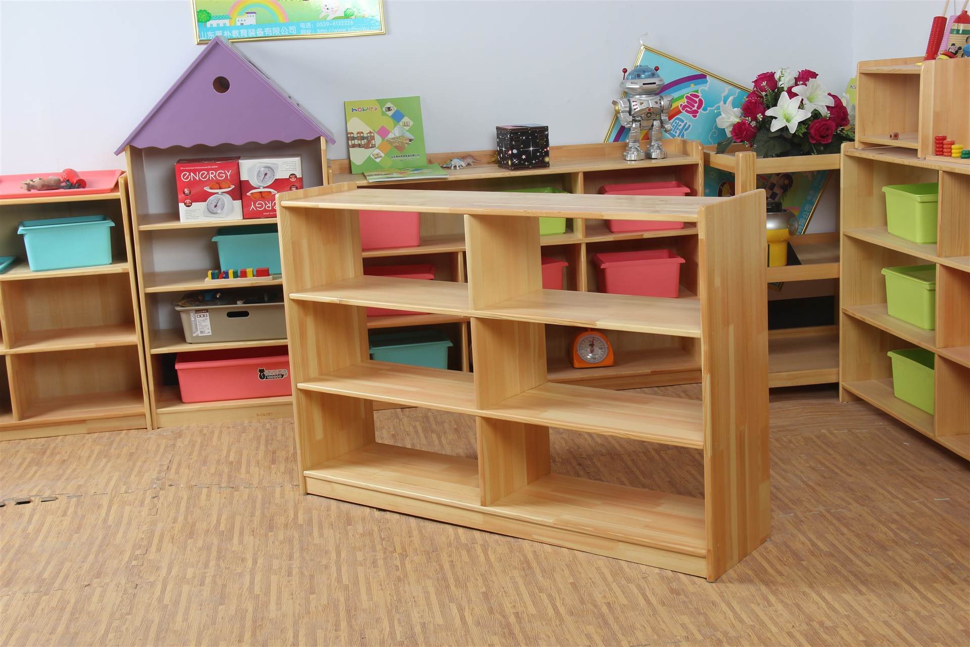 山东三工匠幼儿园家具厂家实木儿童六格玩具柜