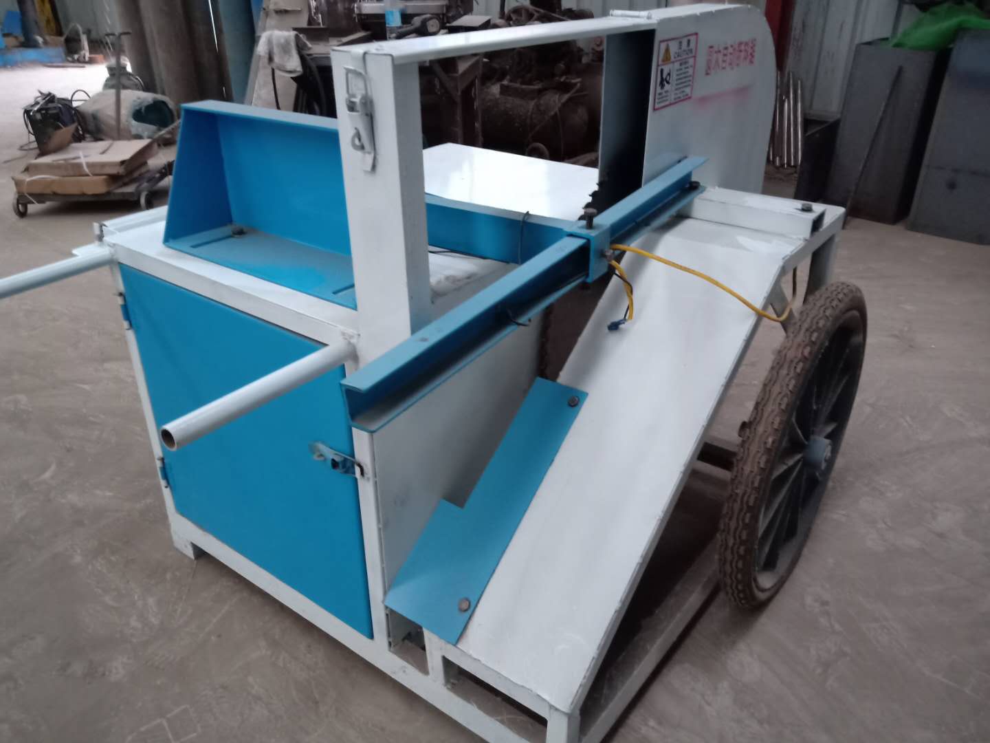 新型圆木断料锯 小型截断锯 可移动式断料锯