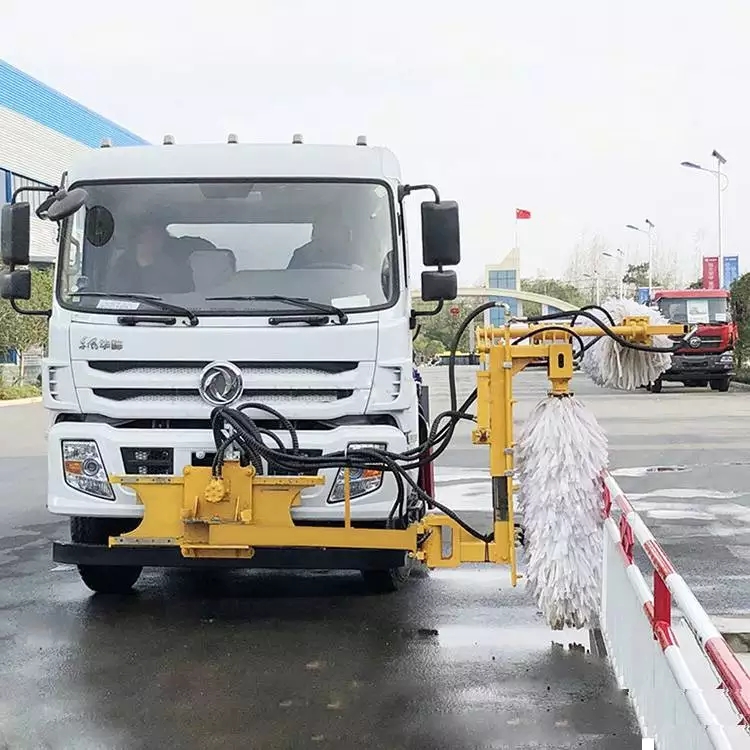 护栏清洗机 道路护栏清洗车 环卫护栏清洗车生产厂家
