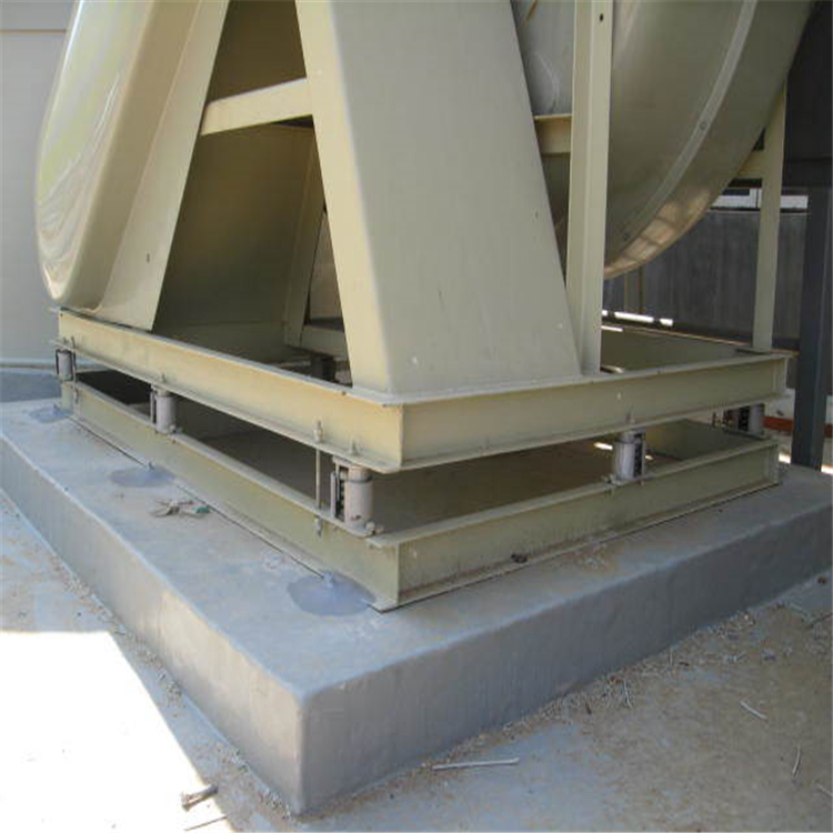 1—设备底座 2—模板 3—二次灌浆层4—地脚螺栓孔灌浆层 5—设备