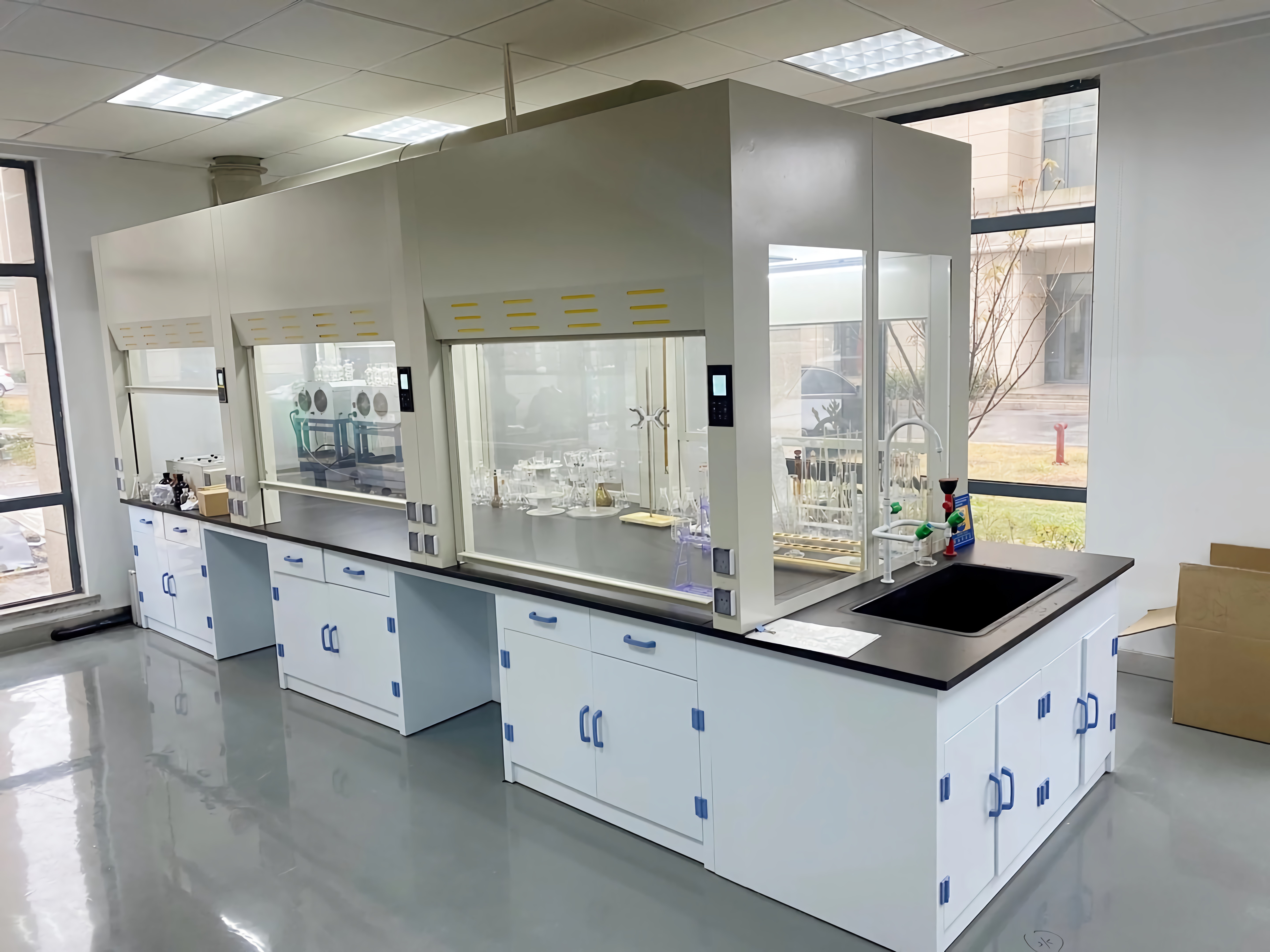 实验室设备pp实验台pp材质实验室家具苏州厂家定制加工