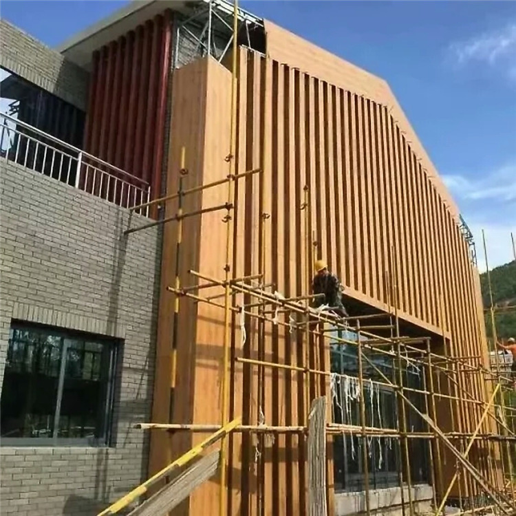 定制造型外墙铝方管