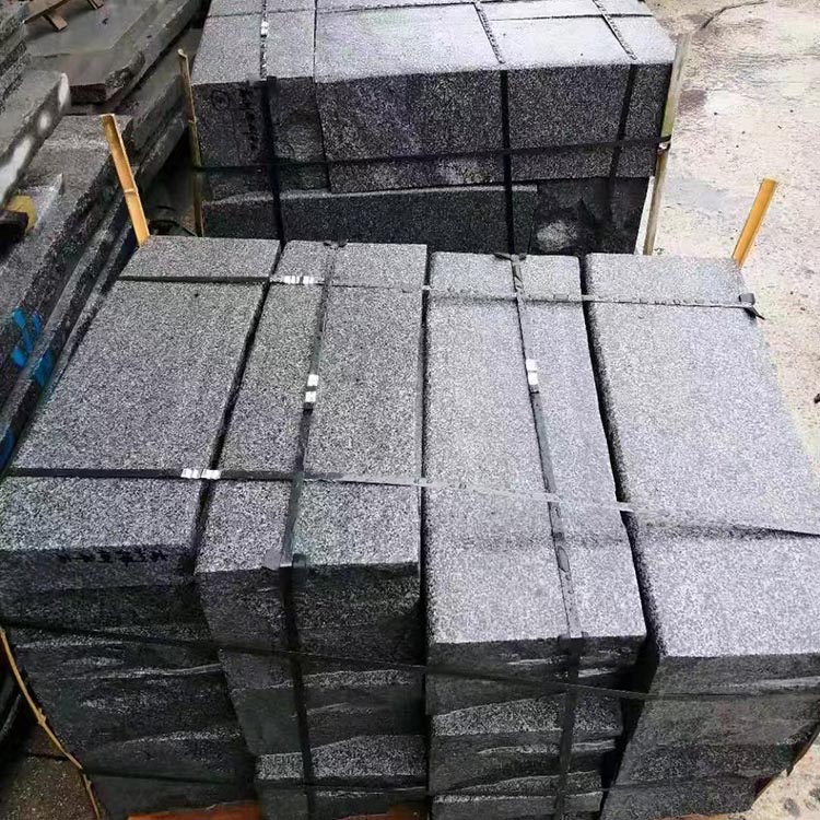 中国小蓝宝花岗岩(国家正规编码:g653)内带小蓝晶点又称"蓝星光".