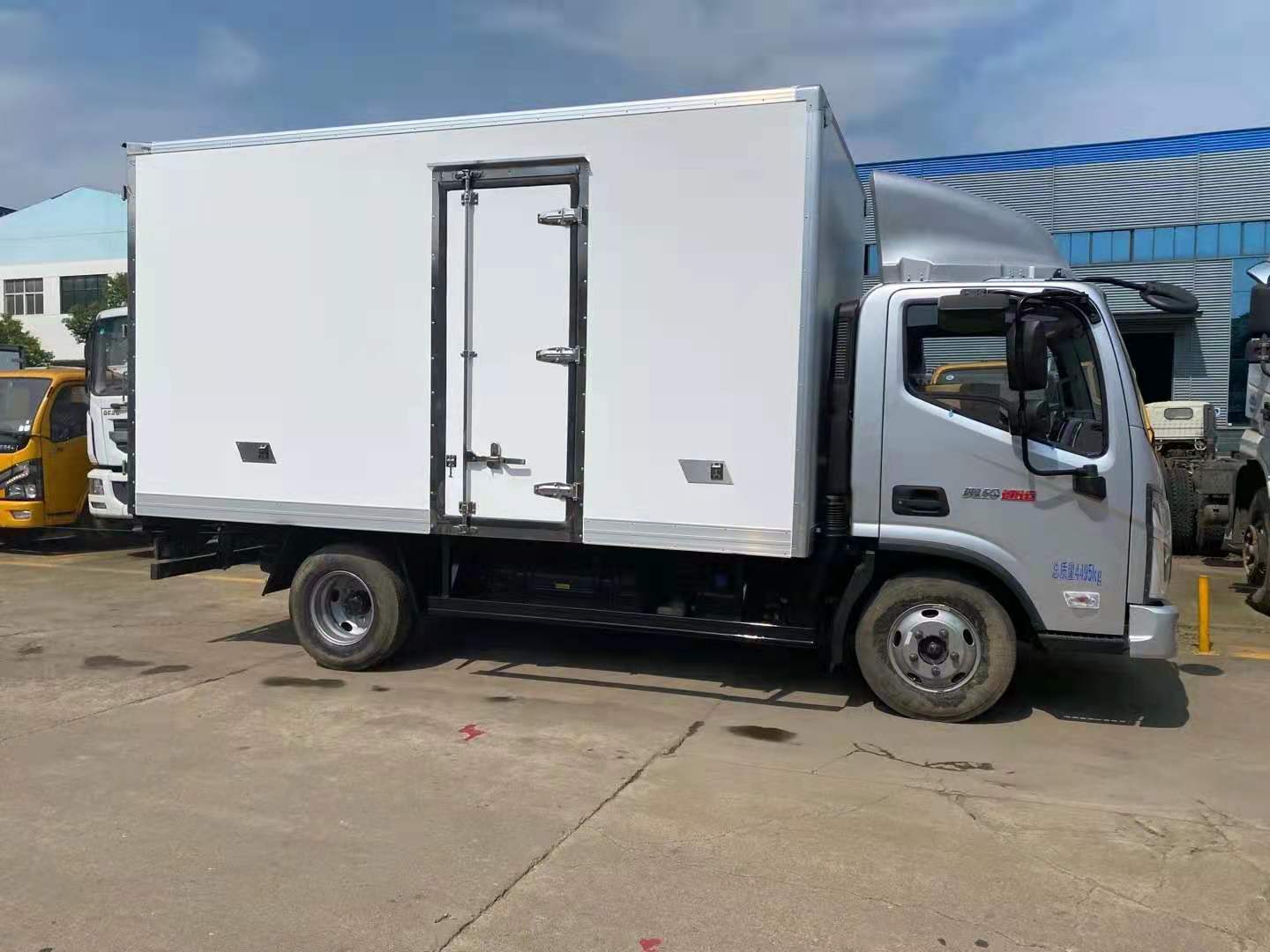 4米2猪肉冷藏车蓝牌微型冷藏车食品冷冻运输车