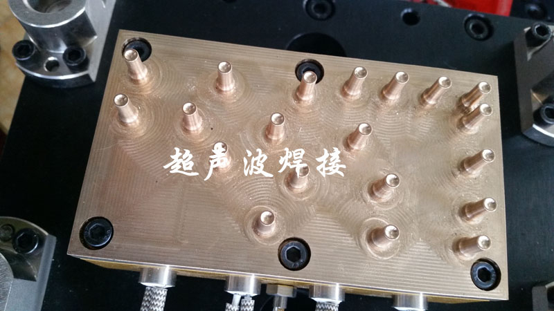 车载tbow塑料热熔焊接机;boss柱热熔铆点焊接机