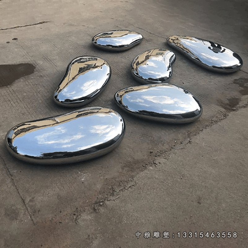 不锈钢镜面水滴座椅雕塑