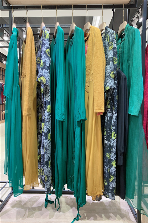 深圳晒谷场 女装一手货源供应