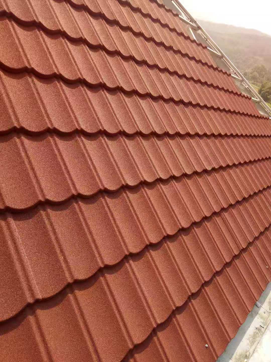 云南彩石金属瓦厂家罗马型仿古灰色瓦镀铝锌瓦钢结构平改坡瓦