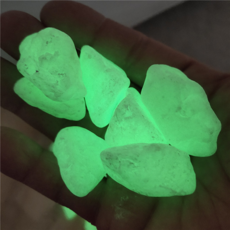 亿田树脂46毫米强光夜光石人造铺路荧光石大块发光石