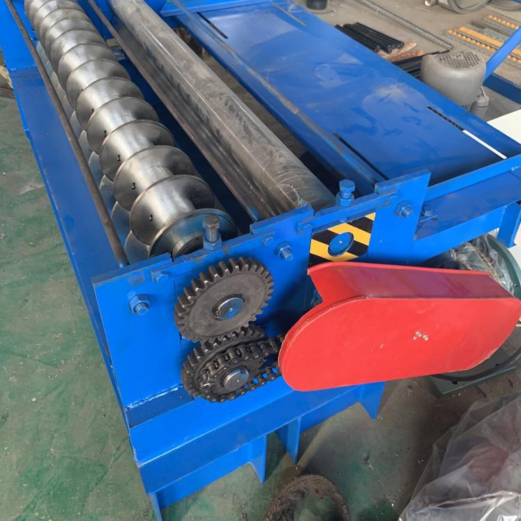 彩钢板带胶轴分条机铁皮板分条机平板下料分条机