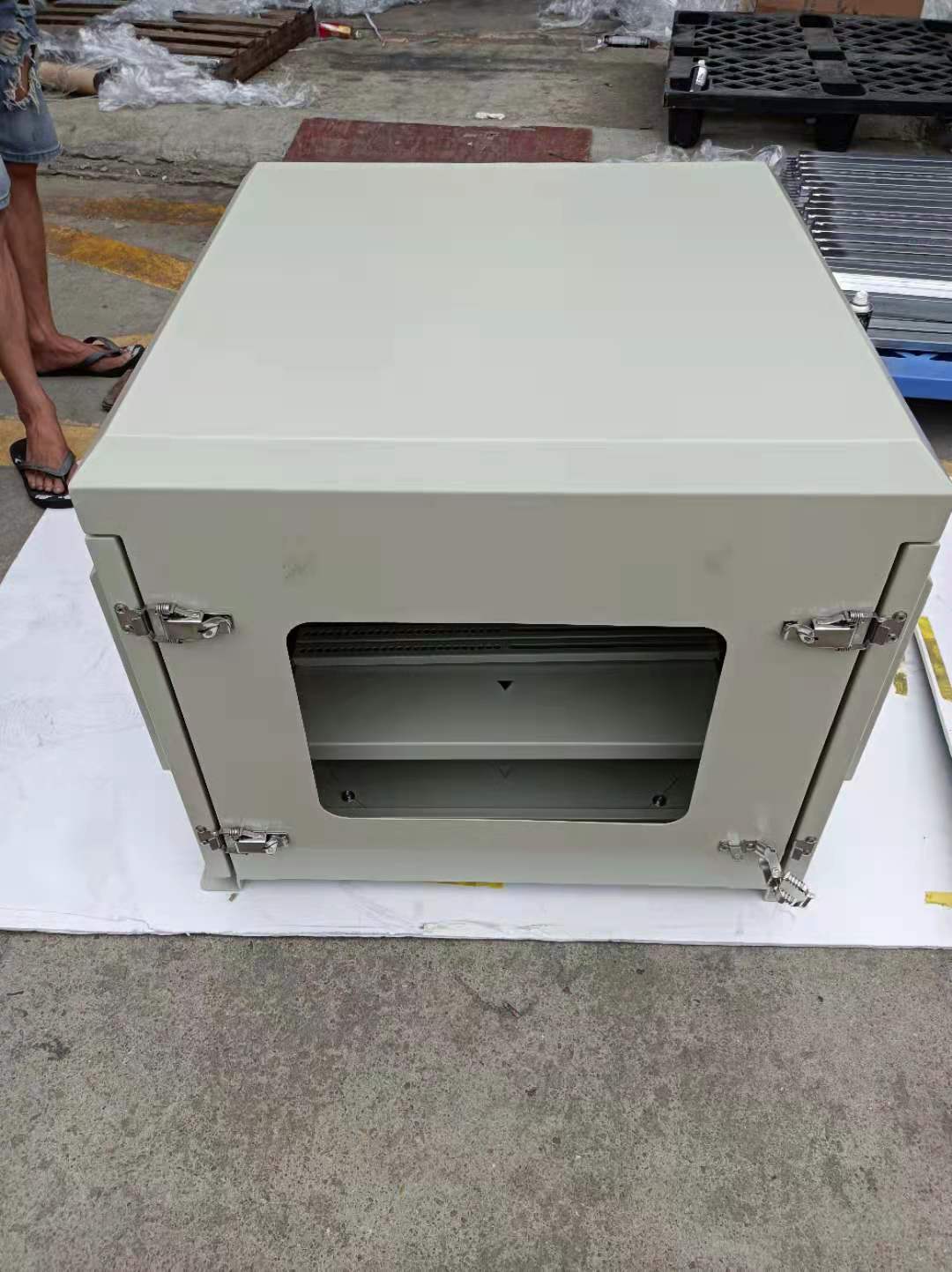 投影仪恒温箱 户外恒温箱供应商