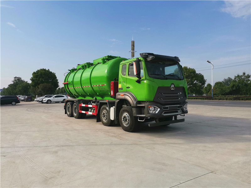 四川污泥运输车 24方污水处理厂专用车 中国重汽集团