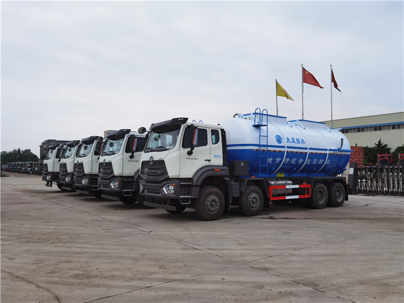 罐式污水车 24方污水处理厂专用运输车 中国重汽集团