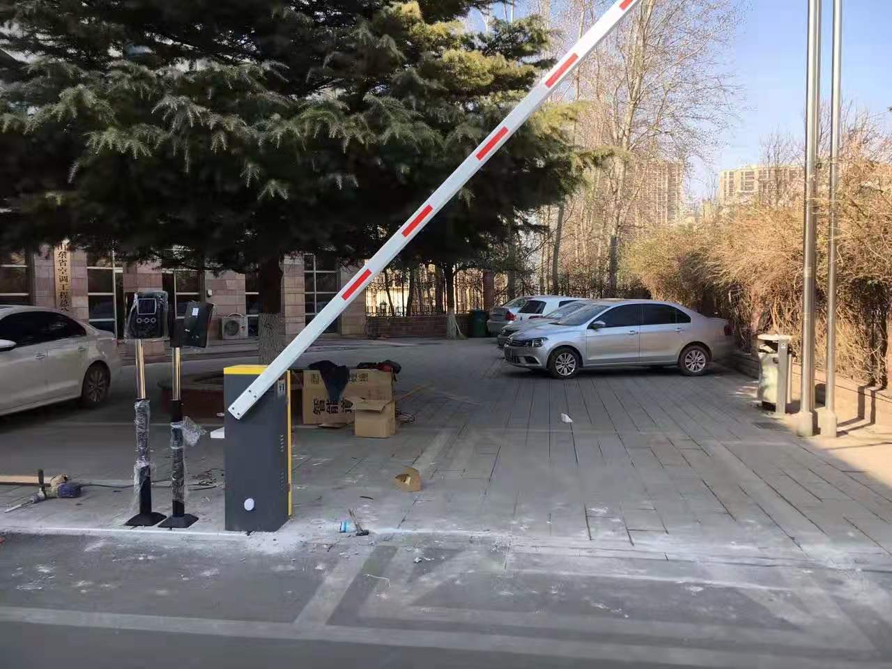 成安县车牌识别系统厂家安装/牌照识别系统门禁起落杆/济南鼎力