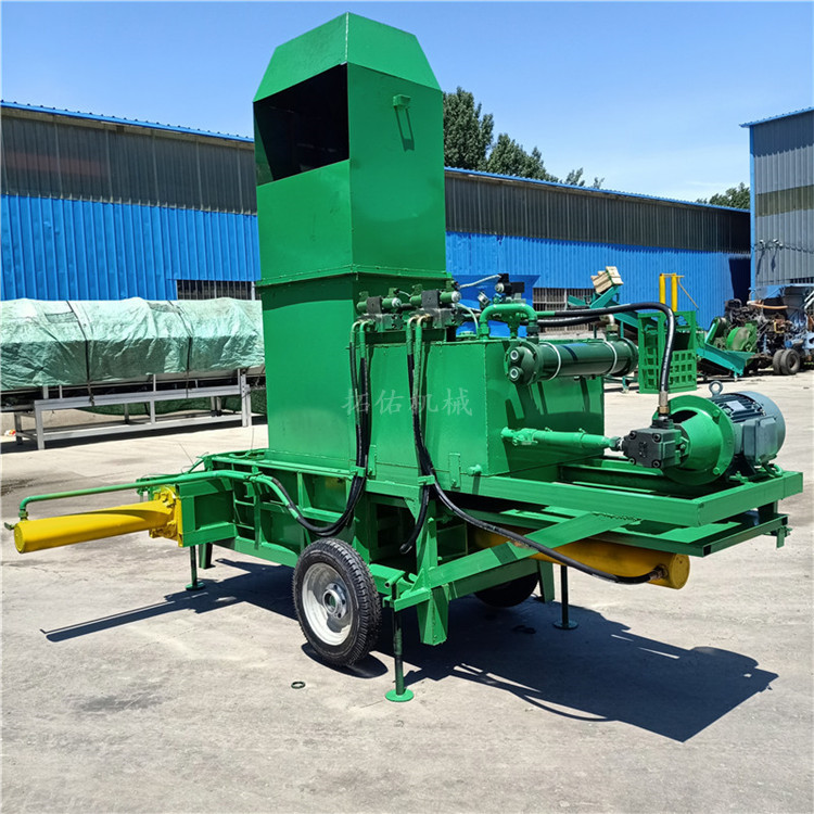 高喷青储玉米秸秆压块机青储秸秆压缩机中小型套袋青贮打包机