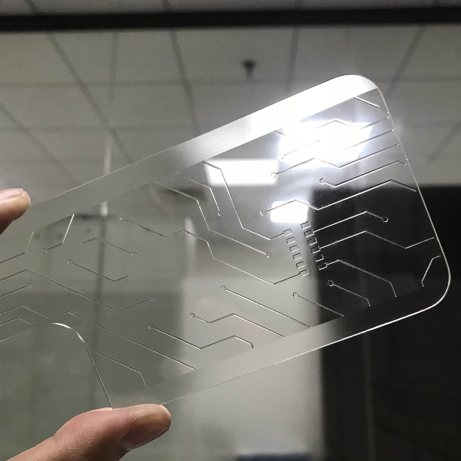 厂家长期生产蚀刻后盖玻璃玻璃蚀刻手机后盖玻璃图案蚀刻批发