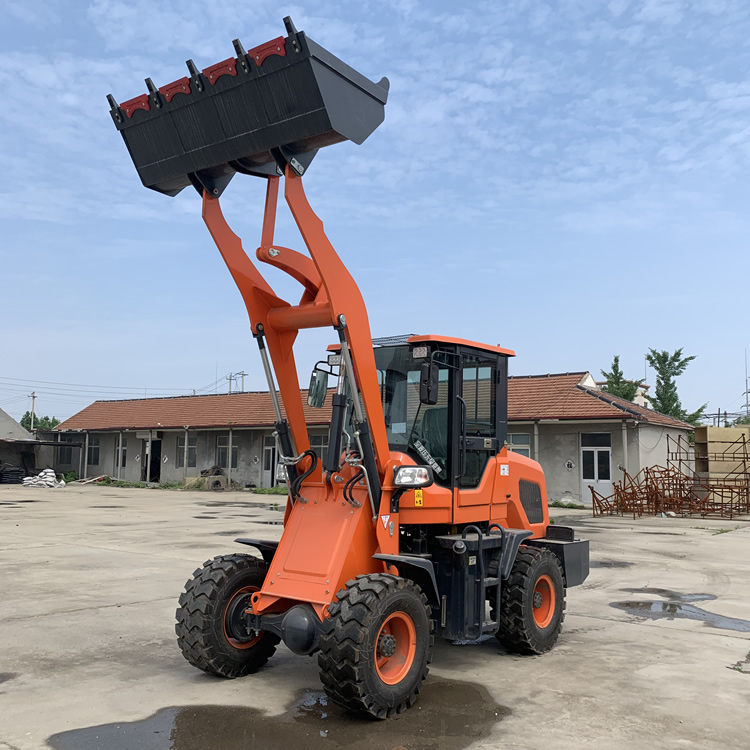 天宇重工932918柴油四驱铲车抓草机价格