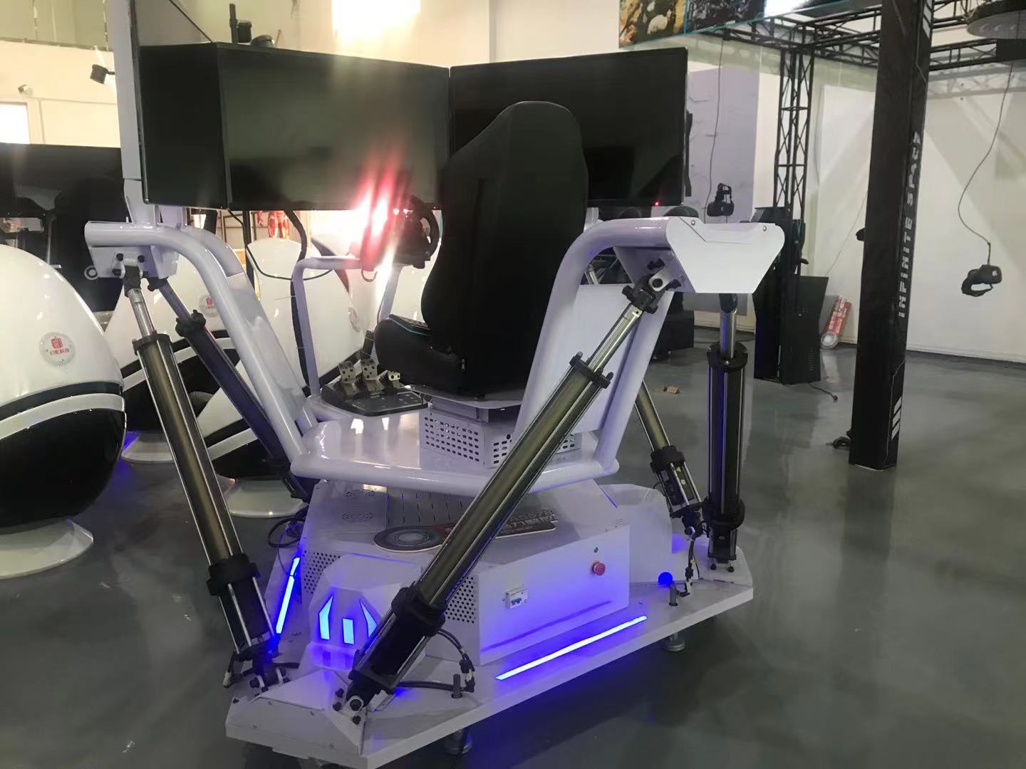 三屏赛车arvr赛车模拟真实赛道场景vr体验游戏机设备