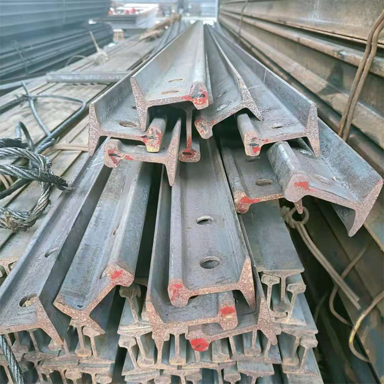 佛山铁道钢轨轻型道轨9kg12kg轻型钢轨钢轨配件批发