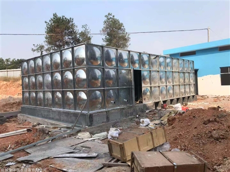 兴化不锈钢保温水箱 不锈钢水箱生产厂家