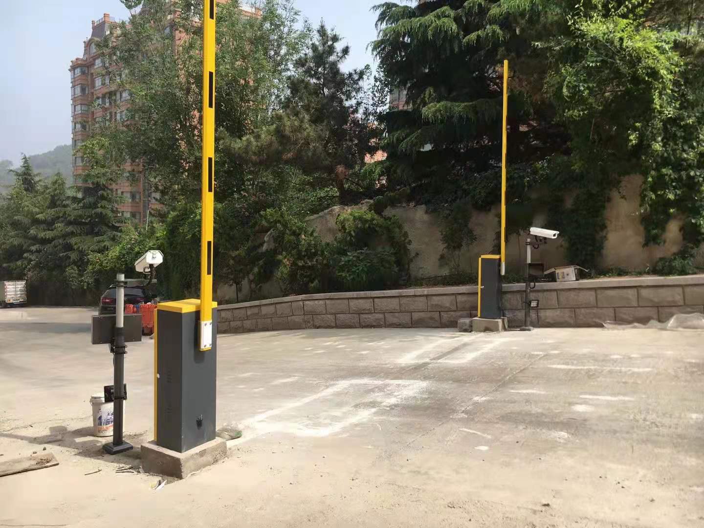 唐山做小区门禁起落杆生产电动升降杆厂家l车牌识别道闸起落杆