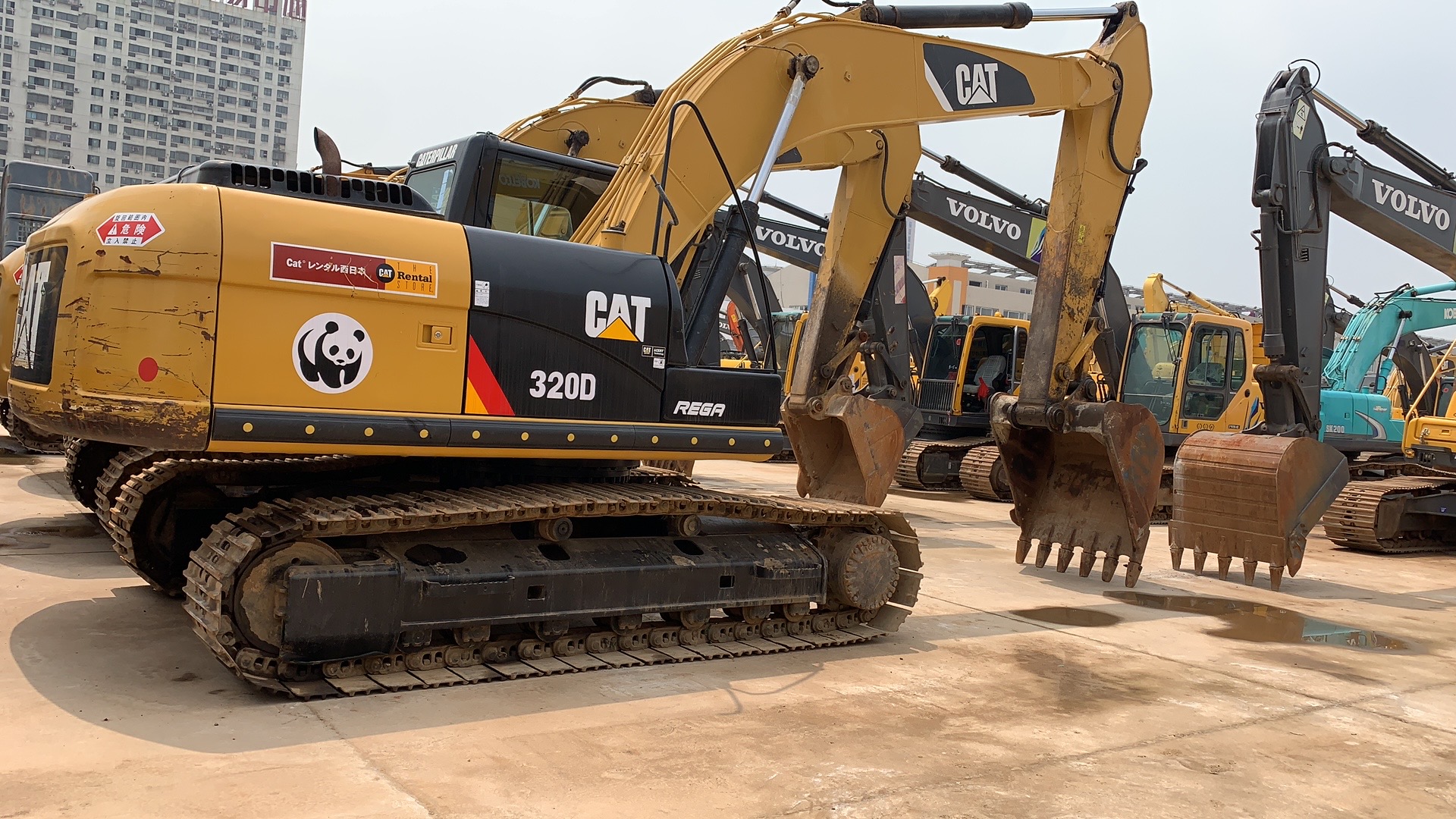 二手挖掘机卡特320d原装进口质保2年