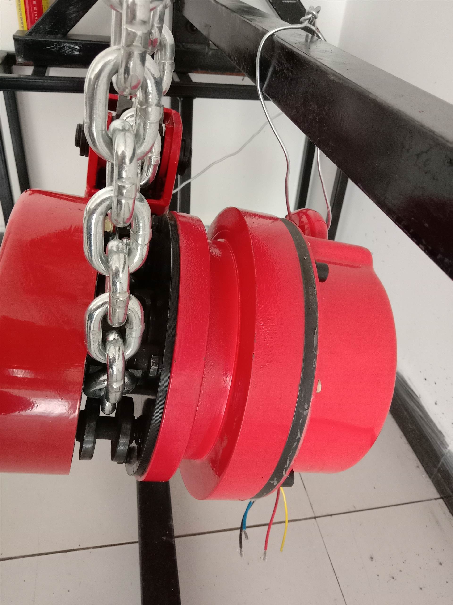 群吊焊罐环链葫芦-爬架电动提升机的分类