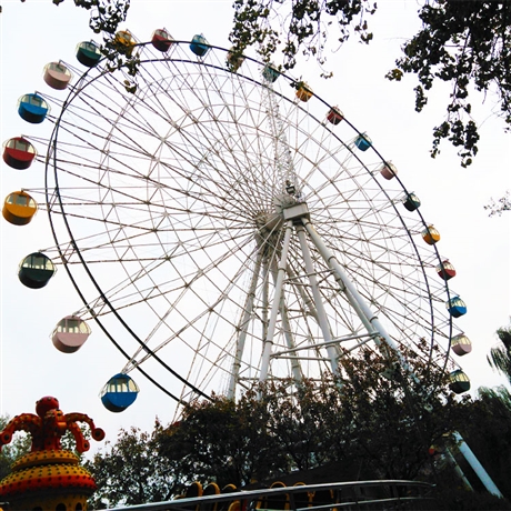 河北邯郸游乐设施厂家生产30米88米摩天轮