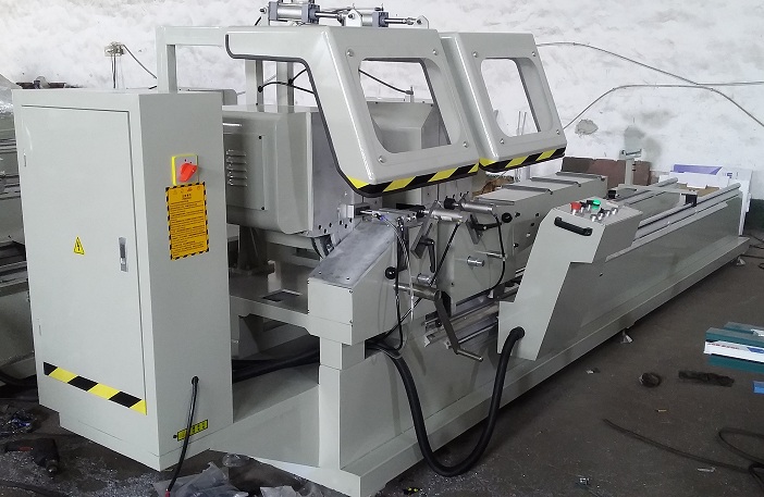 门窗机器06锯铝型材切割锯系统门窗设备