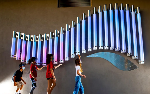 上海幕明多彩竖琴互动装置制作