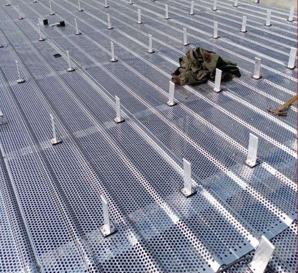 金属屋面系统吸音板彩钢穿孔底板yx35125750铝镁锰屋面内衬板