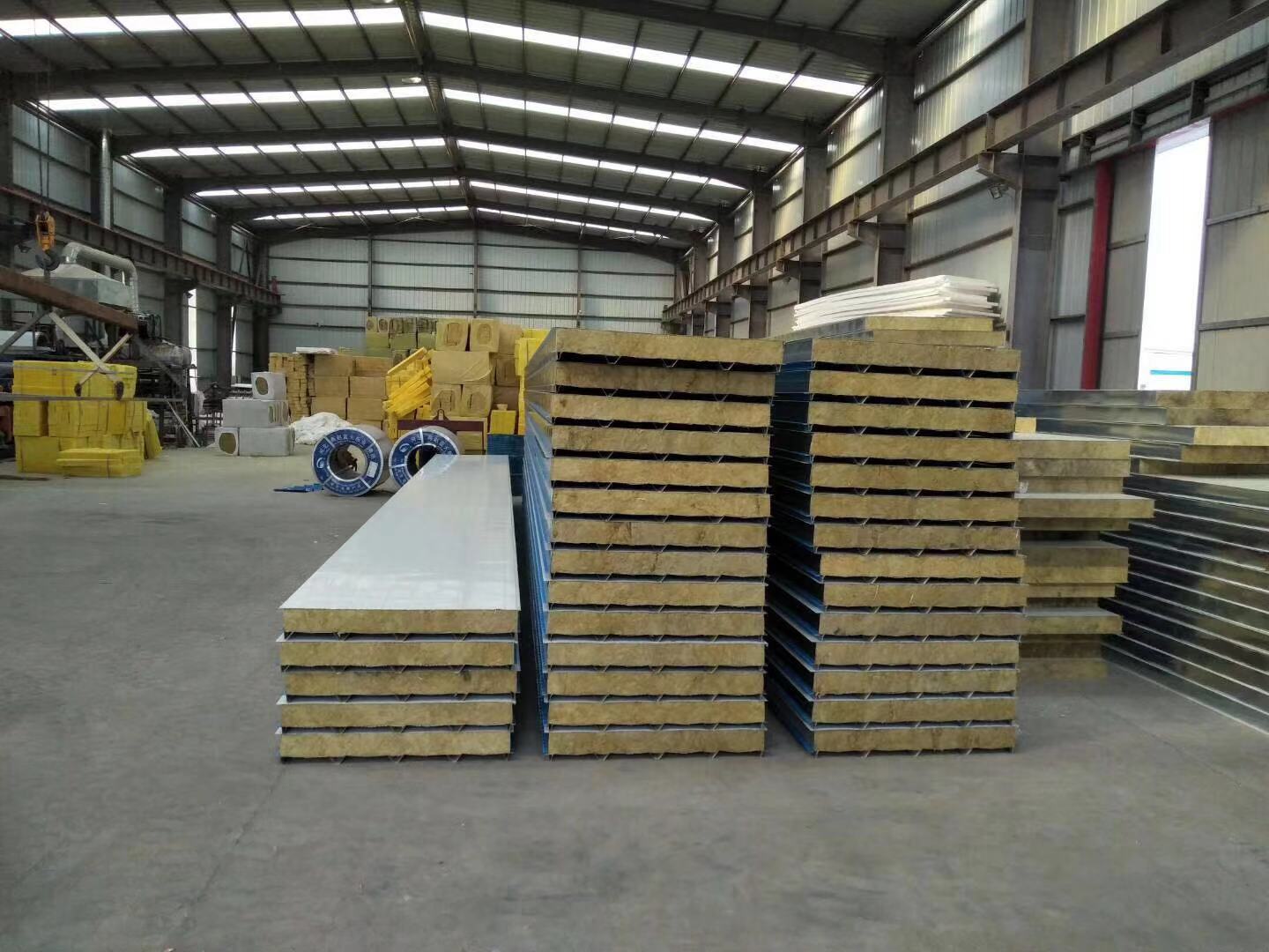 车间彩钢岩棉复合板a北郝车间彩钢岩棉复合板加工