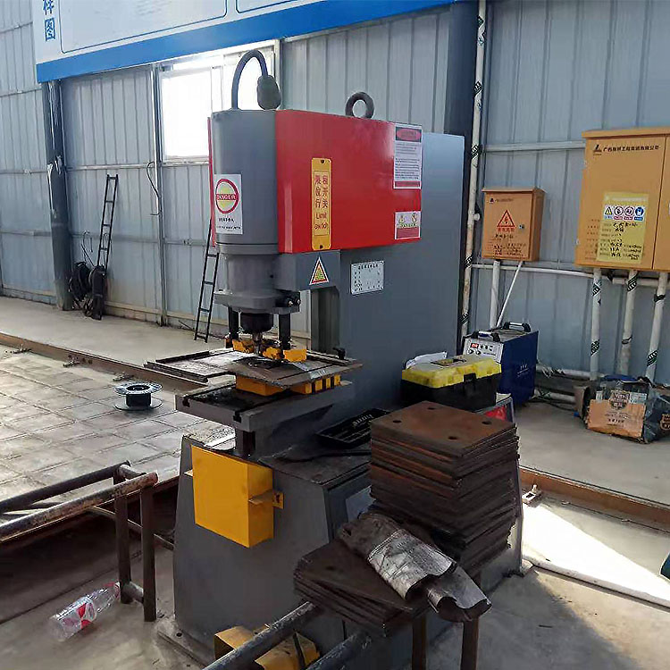 连接板冲孔机 90吨液压单冲孔机 钢筋加工厂连接板冲孔