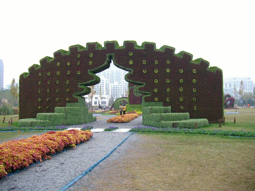 道路景观绿雕 定制各类形状动物绿雕 植物雕塑设计施工 仿真动物绿雕