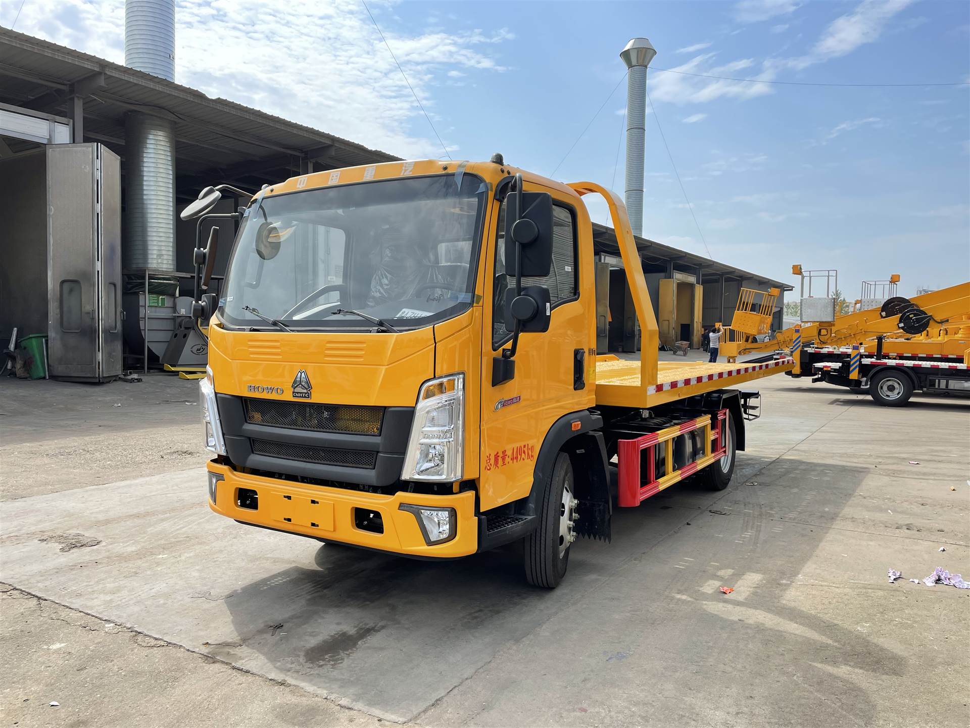 免费大型救援拖车